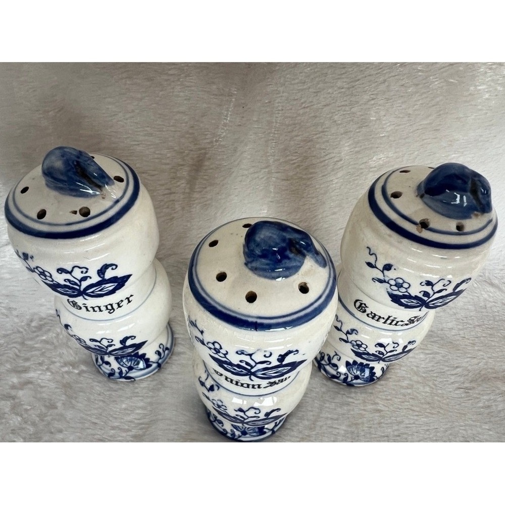 Vintage Blue Onion Decor Ceramic Spice Jar Set Garlic Salt Onion Ginger Japan - Picture 4 of 15